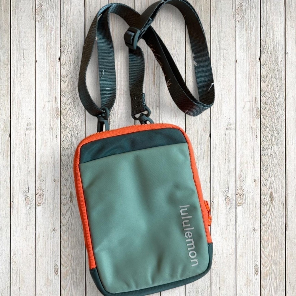 Lululemon Unisex Easy Access Crossbody Bag Green Orange Grey OS